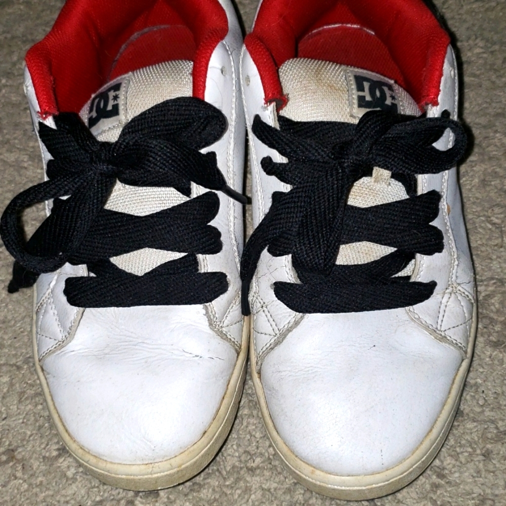 DC Court Graffik shoes 9.5 mens